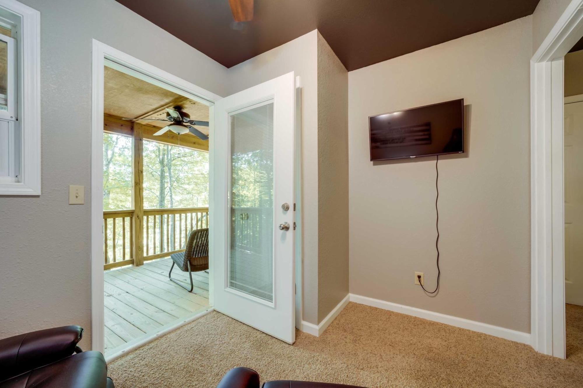 Cozy Whittier Cabin And Yard And Hot Tub, Pets Welcome Exteriér fotografie