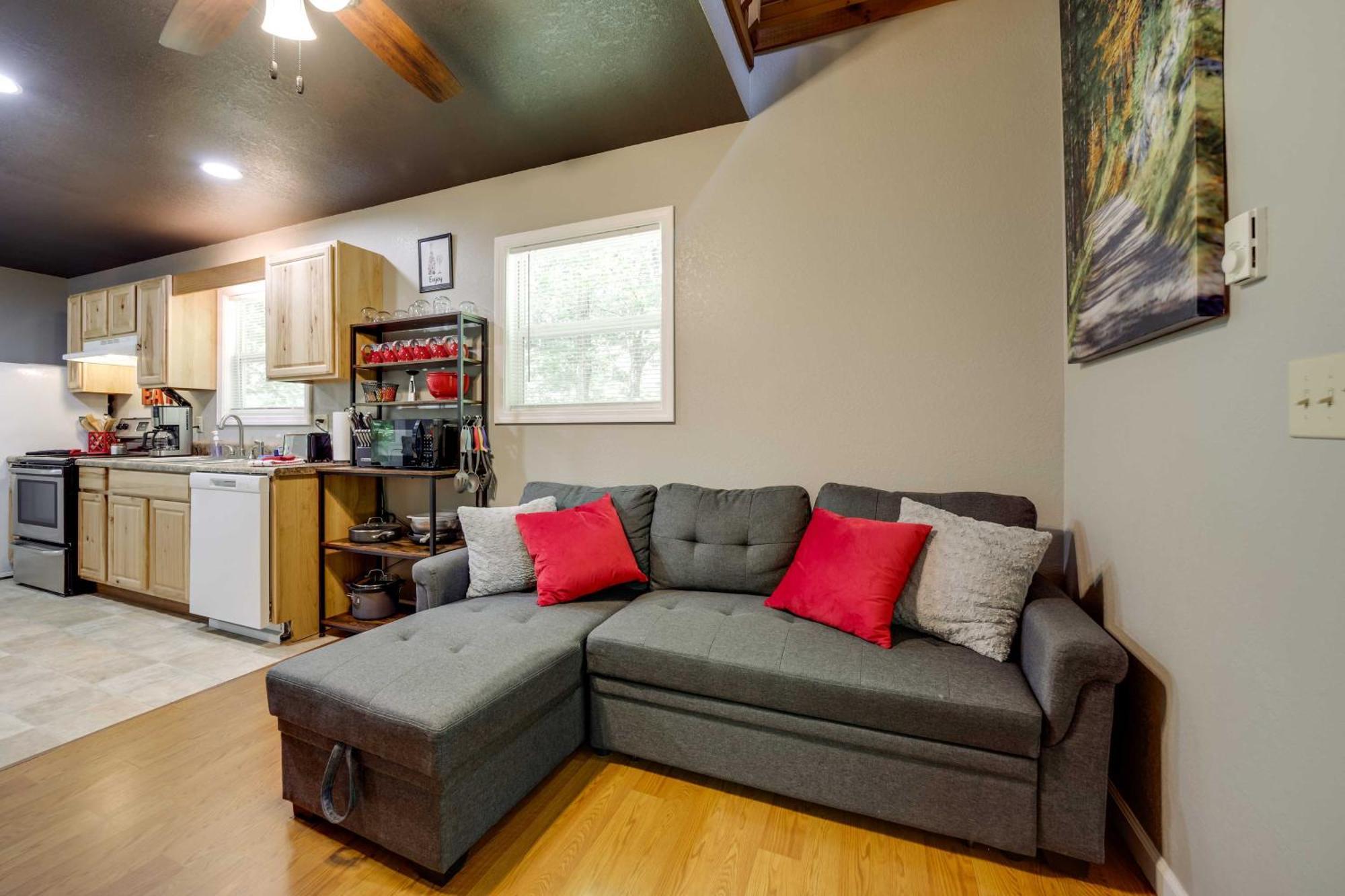 Cozy Whittier Cabin And Yard And Hot Tub, Pets Welcome Exteriér fotografie