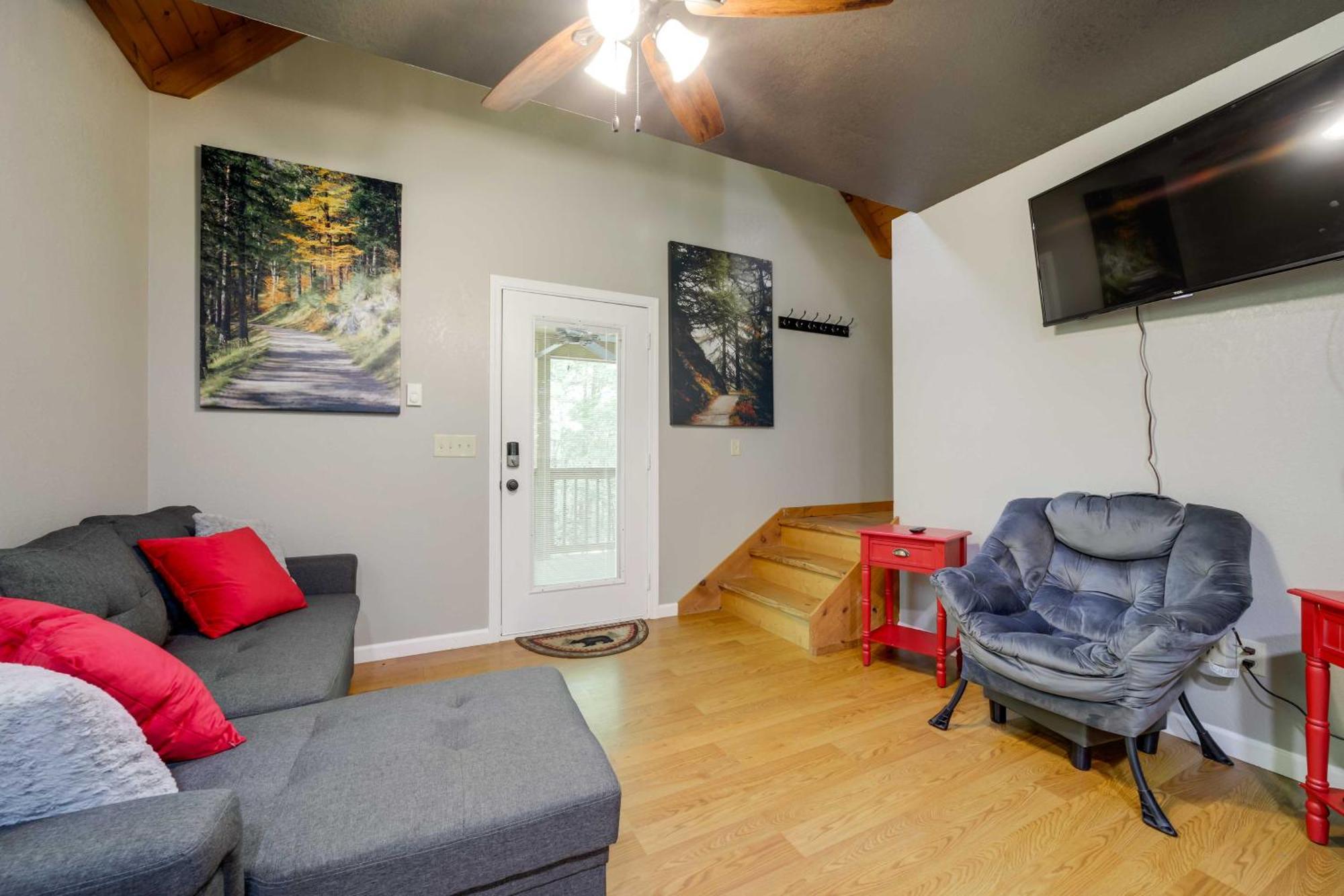 Cozy Whittier Cabin And Yard And Hot Tub, Pets Welcome Exteriér fotografie