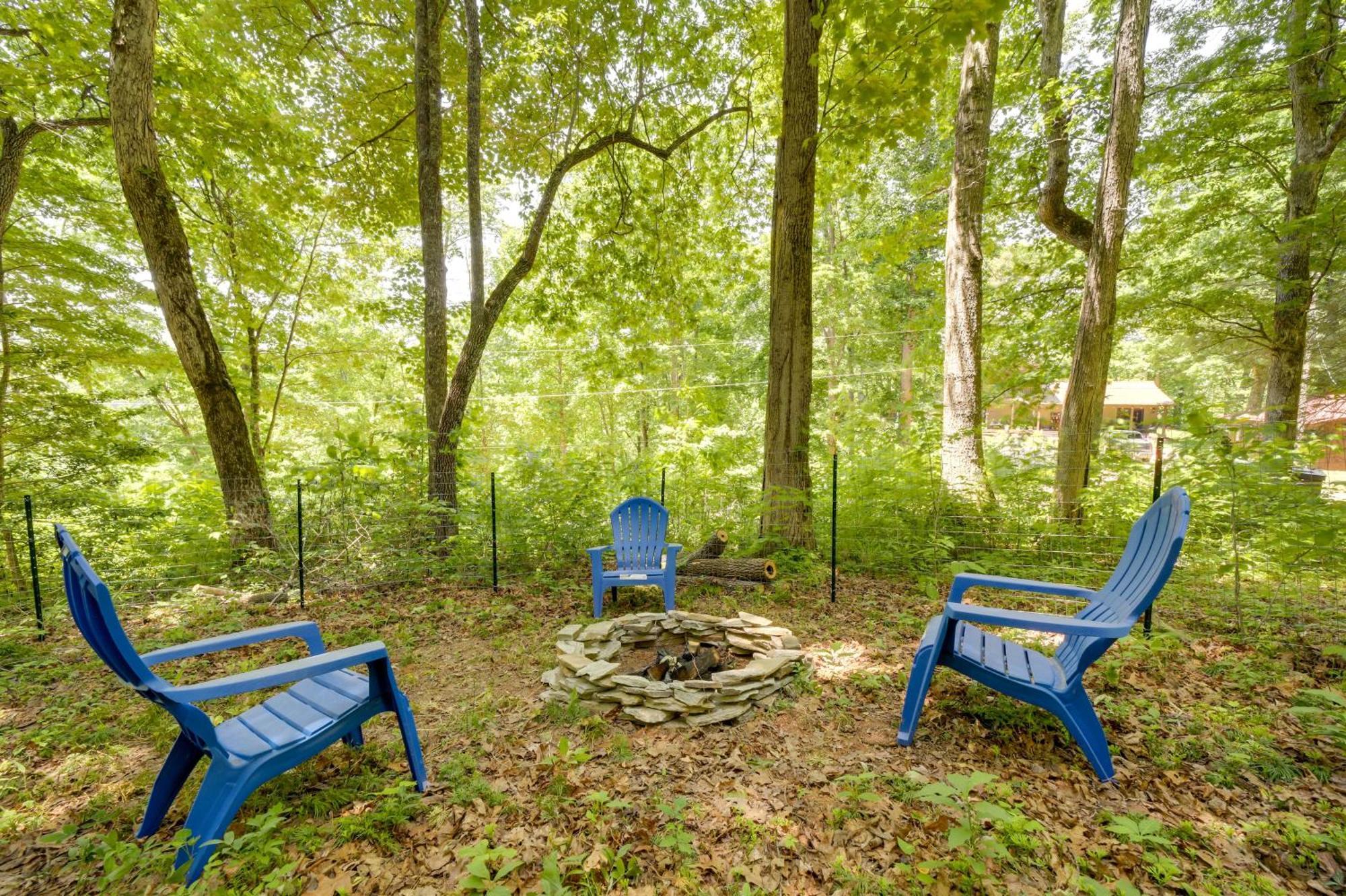 Cozy Whittier Cabin And Yard And Hot Tub, Pets Welcome Exteriér fotografie